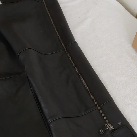 Harley-Davidson Black Leather Stock Riding Chaps - Picture 3 of 10